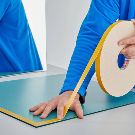 Taśma montażowa do luster dwustronna TESA PRO Mounting Mirror 1,5mx19mm