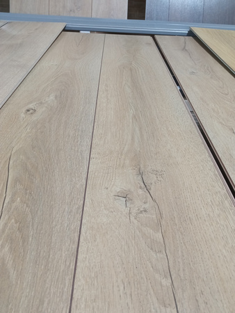 Panele podłogowe YILDIZ ENTEGRE VARIOCLIC EXTENSIVE SEVILLA 4V AC5 8mm